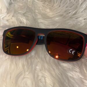 Men’s mirrored new without tags Stylish Black and Red Sunglasses